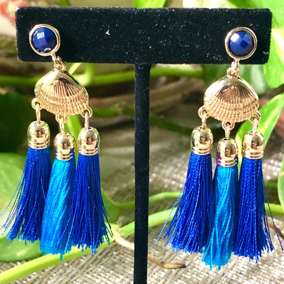 LILLY PULITZER EARRINGS NWT SEASIDE TASSEL ⭐️Capri Blue/Gold SHELLS-PIERCED-POST - Picture 4 of 9
